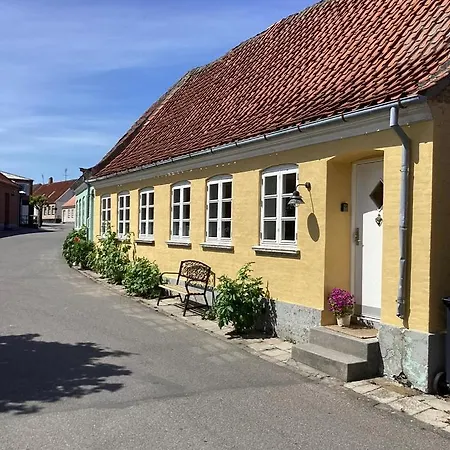 Laekkert Byhus I Hjertet Af Marstal Exterior photo